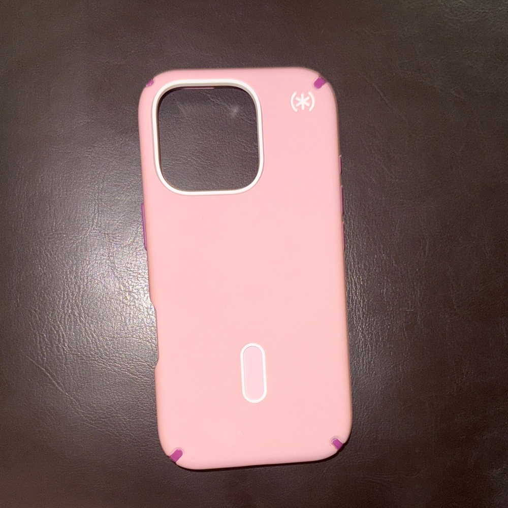 I Phone 16 Pro Brand New Speck Phone case.